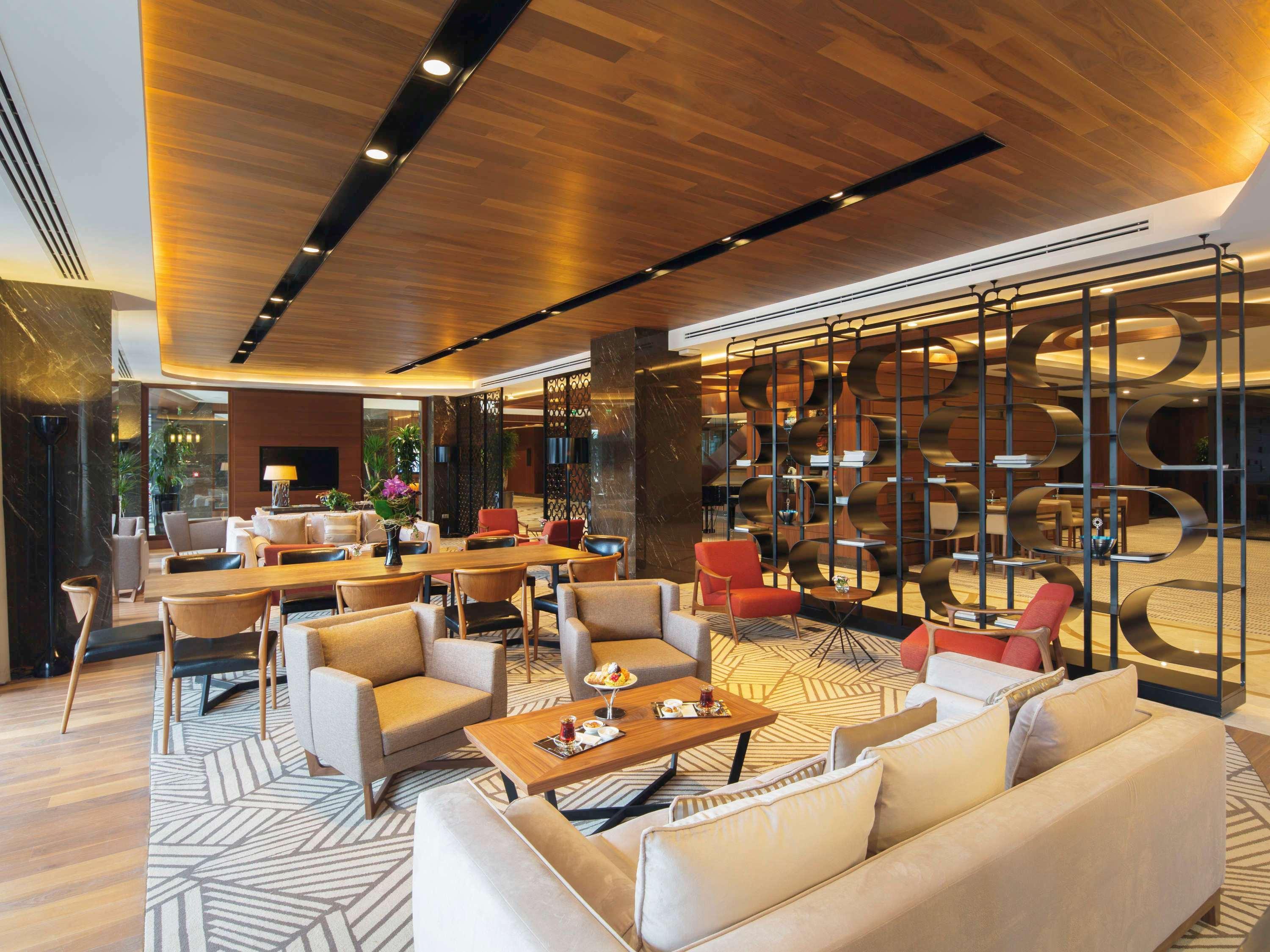 뫼벤픽 이스탄불 호텔 골든 혼 외부 사진 The Lounge at Istanbul Ataturk Airport