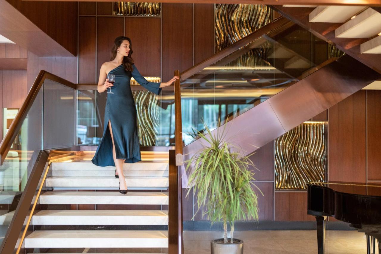 뫼벤픽 이스탄불 호텔 골든 혼 외부 사진 Interior of the hotel